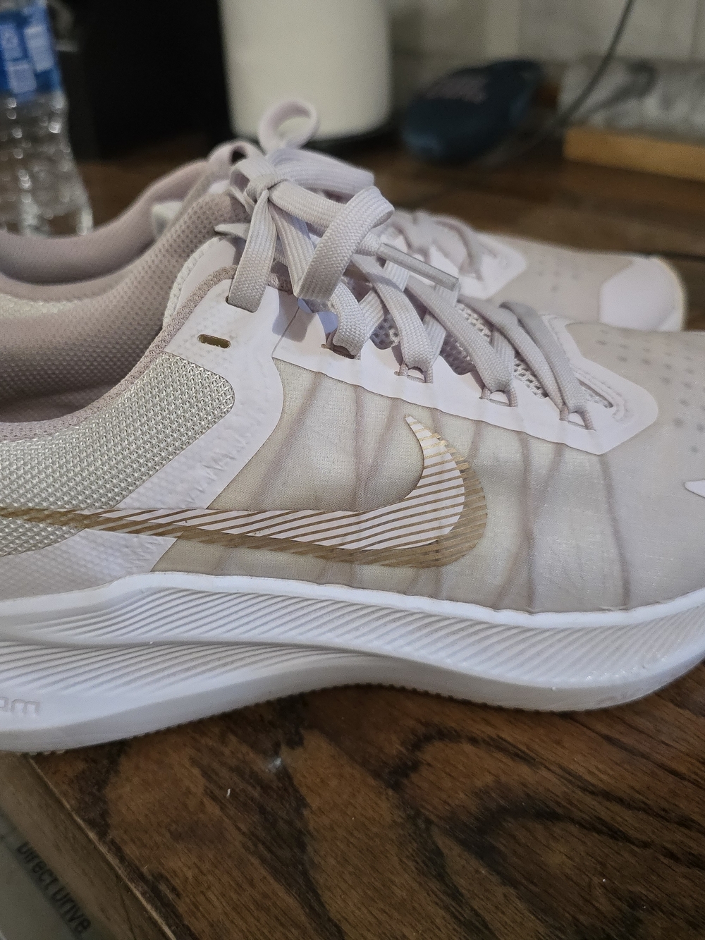 Nike Zoom Winflo Women’s Running Shoes Blush Pink Gold Air Zoom 8.5